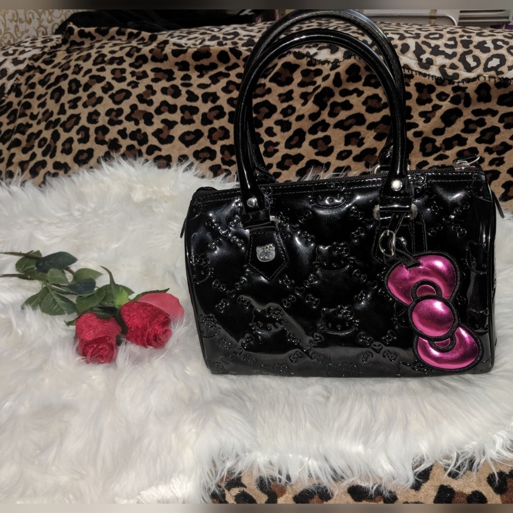 Loungefly Hello Kitty bag & dustbag & Accessories! - Picture 1 of 8